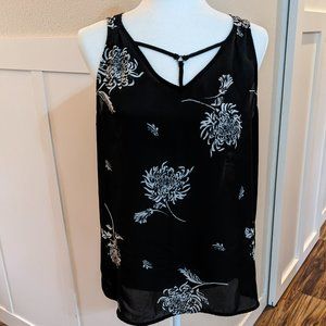 Sleeveless Blouse L